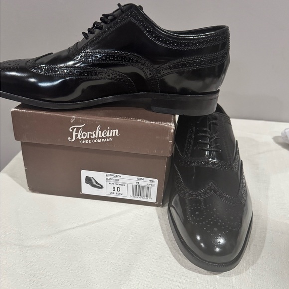 Florsheim Black Wingtip Oxford Shoes with Brogue Detailing